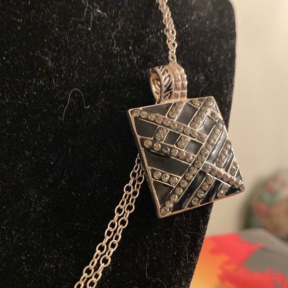 Pendant and chain marked Sterling Silver 925 marked Thailand - Picture 8 of 8